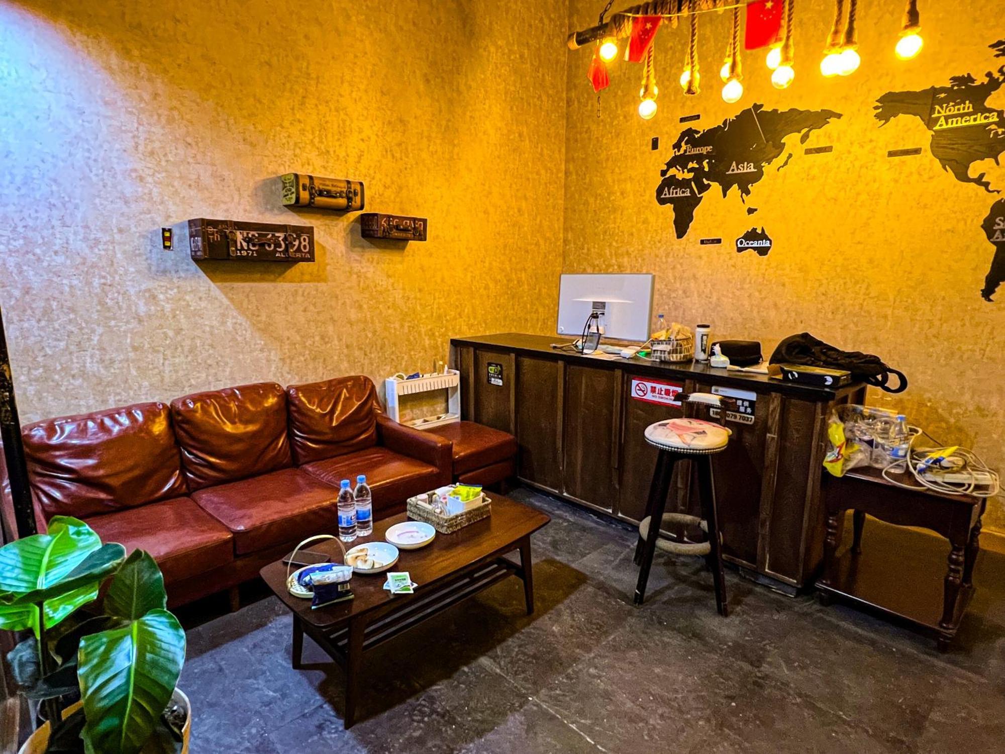Little White House Homestay - Tianmen Mountain Scenic Area Zhangjiajie Exteriör bild